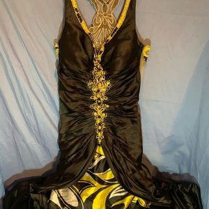 Designer Tony Bowls formal dress gown